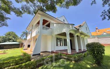 4 Bed House with En Suite in Runda