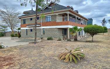 5 Bed Townhouse with En Suite in Kitengela