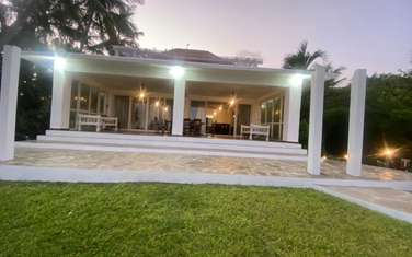 3 Bed Villa with En Suite in Malindi