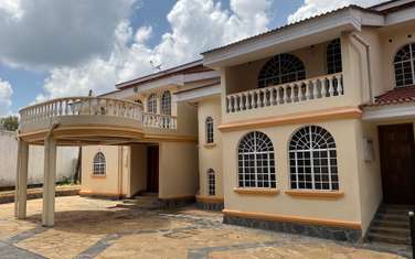5 Bed Townhouse with En Suite in Loresho
