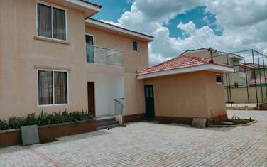 3 Bed Townhouse with En Suite in Ongata Rongai