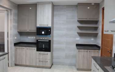 3 Bed Apartment with En Suite in Parklands
