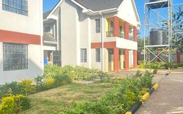 5 Bed Villa with En Suite at Thome