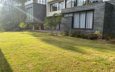 2 Bed Apartment with Swimming Pool in Gigiri
