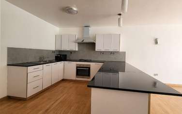 2 Bed Apartment with En Suite in Garden Estate