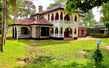 4 Bed Townhouse with En Suite in Nyari