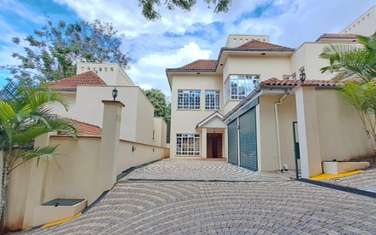 4 Bed Townhouse with En Suite in Kyuna