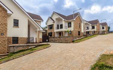 4 Bed Townhouse with En Suite in Redhill