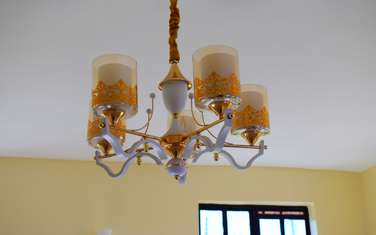 4 Bed House with En Suite at Behind Spur Mall