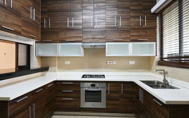 3 Bed Apartment with En Suite in Kileleshwa