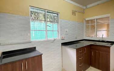 5 Bed Townhouse with En Suite in Rosslyn