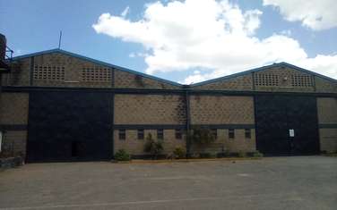 Warehouse with Service Charge Included at North Airport Rd