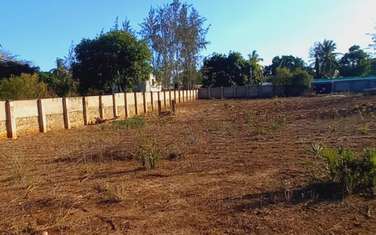 1 ac land for sale in Kikambala
