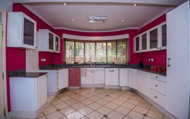 4 Bed House with En Suite at Rosslyn