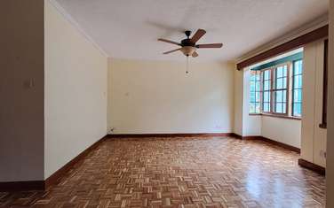 4 Bed Townhouse with En Suite in Spring Valley