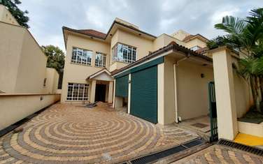4 Bed Townhouse with En Suite at Kyuna Crescent