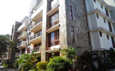 Furnished 3 Bed Apartment with En Suite at Area