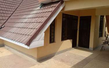  1 bedroom apartment for rent in Ruaka