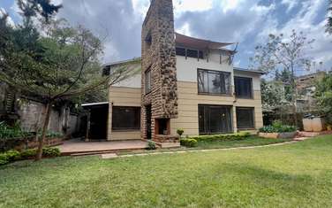 5 Bed Townhouse with En Suite at Lavington Mall