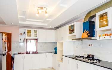 4 Bed Townhouse with En Suite in Muchatha