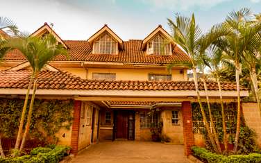5 Bed House with En Suite in Ngong Road
