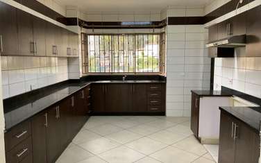 4 Bed Townhouse with En Suite in Westlands Area