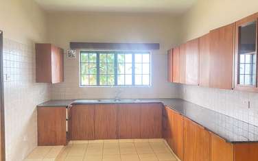 4 Bed Townhouse with Swimming Pool in Spring Valley