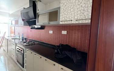 4 Bed Apartment with En Suite in State House