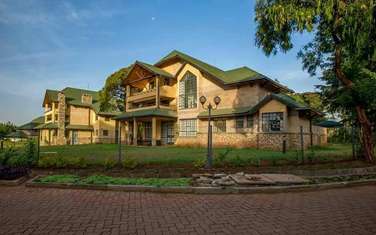 5 Bed House with En Suite at Ngong Rd