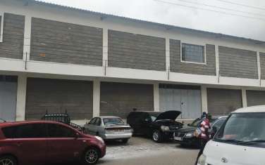  6800 ft² warehouse for rent in Industrial Area