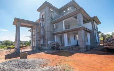 6 Bed Townhouse with En Suite in Thika