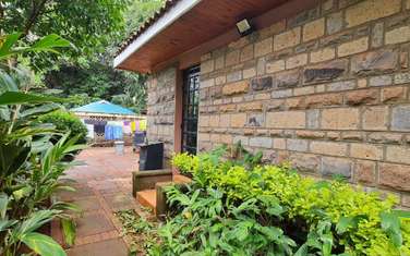 2 Bed House with Garden at Nyari Estate