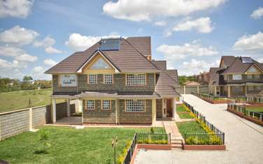 5 Bed Townhouse with Gym in Kitengela