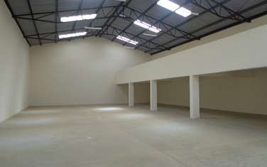 5,176 ft² Warehouse with Service Charge Included in Mombasa Road
