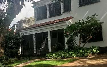 4 Bed House with En Suite in Muthaiga
