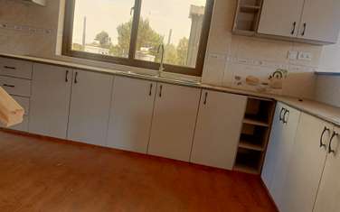 3 Bed Apartment with En Suite at 500Meters From Delta Petrol Station Thindigua