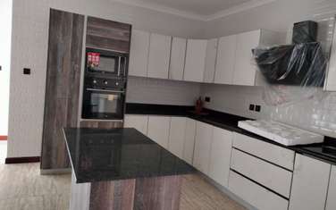 4 Bed Apartment with En Suite at General Mathenge