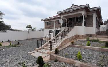 4 Bed House with En Suite at Merisho