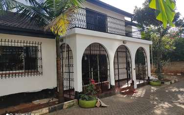 4 Bed Townhouse  in Kilimani