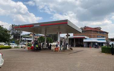 Furnished 10,000 ft² Shop with Service Charge Included at Getathuru Road