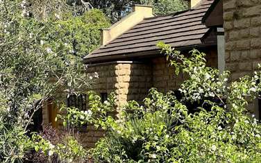 5 Bed House with En Suite at Ushirka Road