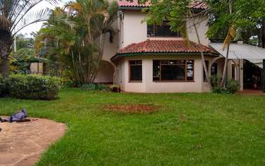 5 Bed Villa with En Suite in Runda