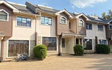 3 Bed Townhouse with En Suite in Gikambura