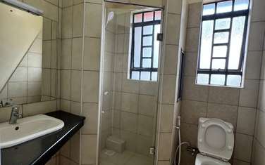 3 Bed Apartment with En Suite in Rhapta Road