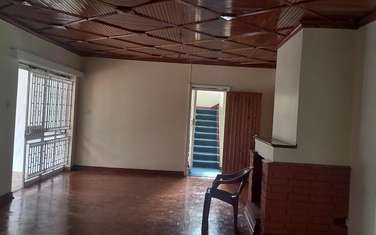 0.75 ac Office with Service Charge Included in Lavington
