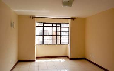 3 Bed Apartment with Aircon in Valley Arcade