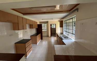 4 Bed House with En Suite at Kiambu Road Near Five Star Meadows