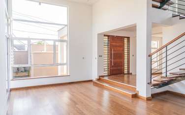 4 Bed Villa with En Suite at Kabarseran Ave