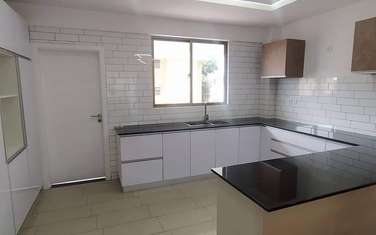 4 Bed Apartment with En Suite at Hatheru