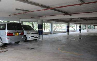 797 ft² Commercial Property with Service Charge Included at Upperhill Area